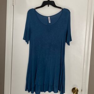 Lularoe short sleeve swing top, size small